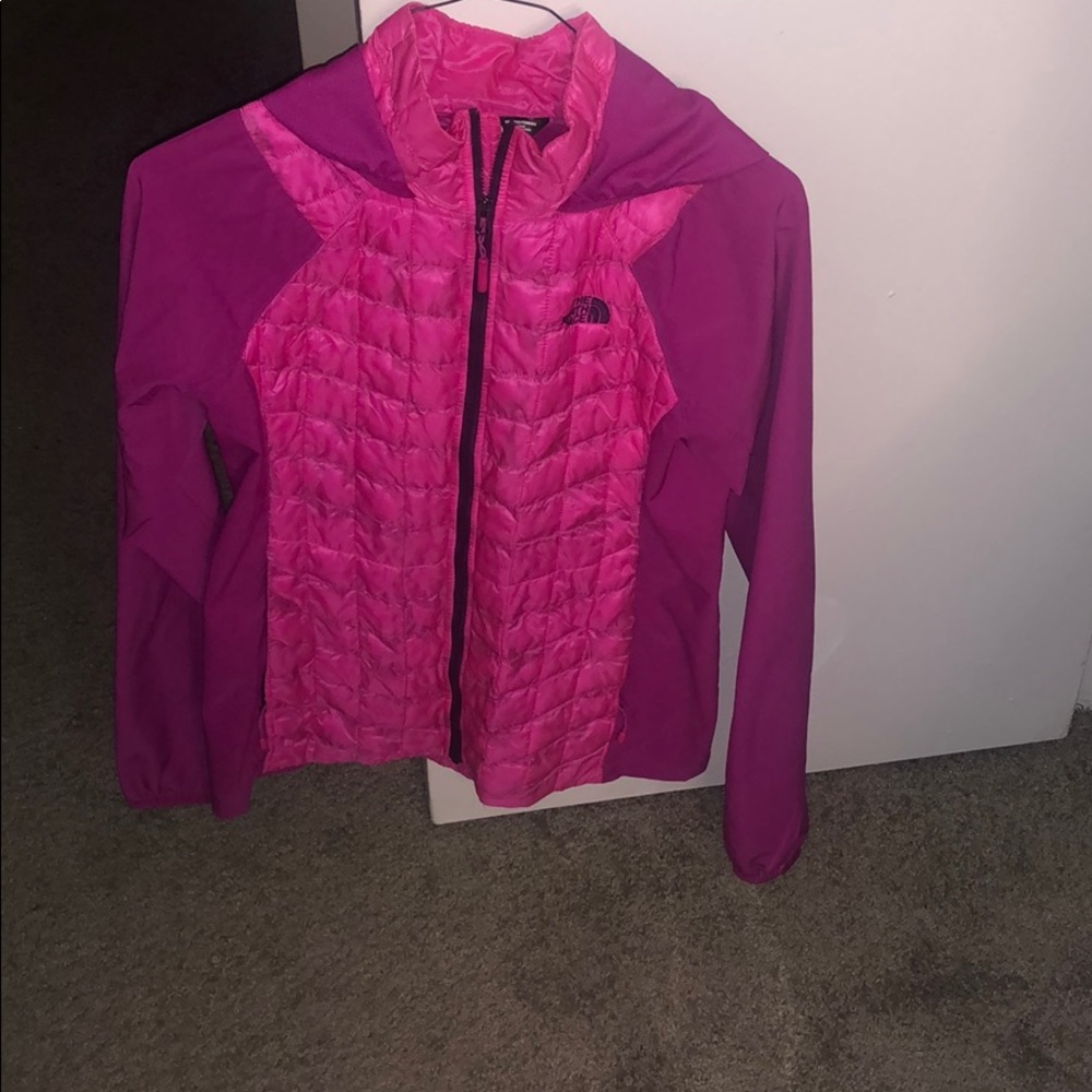 Pink Long Sleeves North Face Jacket